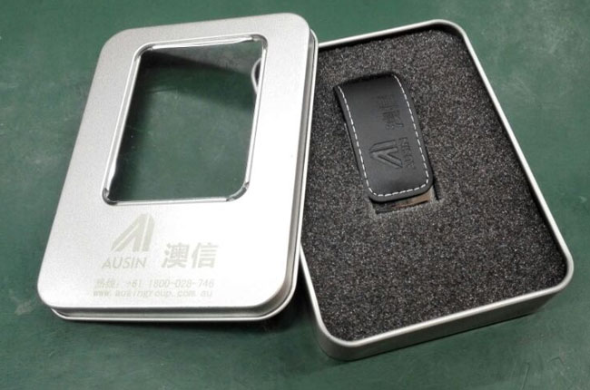 澳信集團(tuán)定做皮套U盤禮品 皮套U盤定制廠家