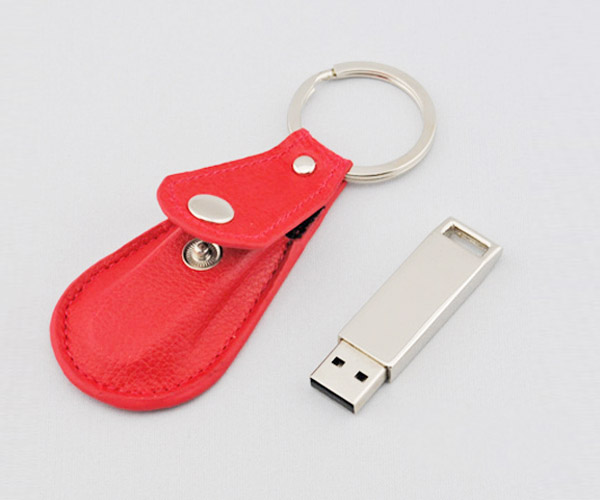 新款個性小皮包U盤禮品 時尚掛飾金屬優(yōu)盤廠家 個性小皮包U盤定制廠家